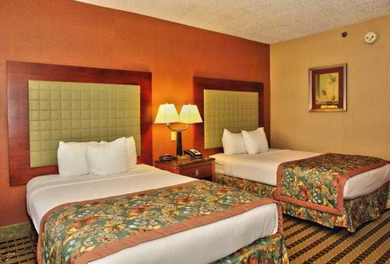 Best Western Plus Inn At Valley View Roanoke Room photo
